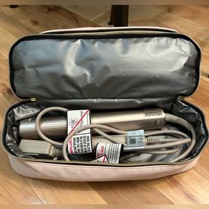 Shark Flexstyle with Additional Attachments and Case